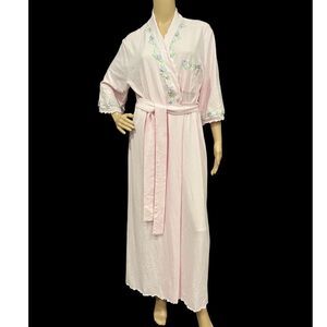 CABERNET Women's Light PInk Maxi Length Floral Embroidered Robe Sz L